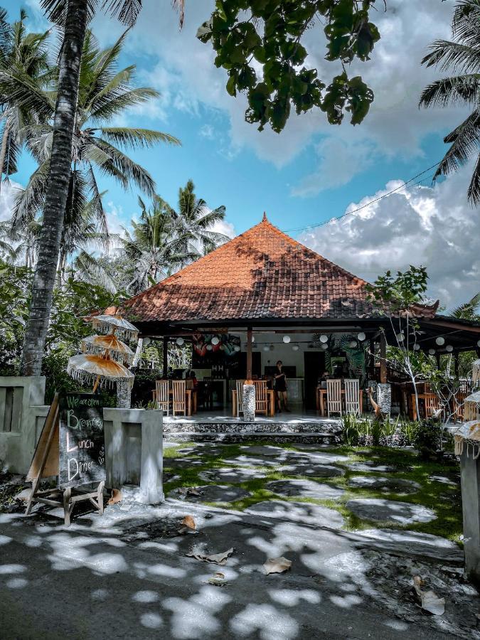 Klungkung Mertha Sari Resto & Bungalow מראה חיצוני תמונה