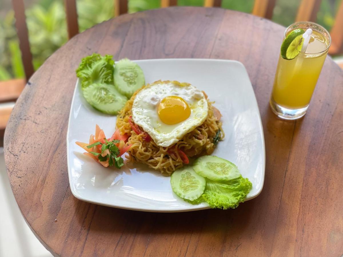 Klungkung Mertha Sari Resto & Bungalow מראה חיצוני תמונה